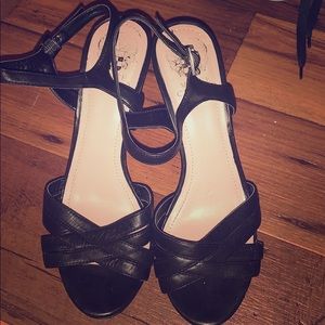 Vince camuto platform